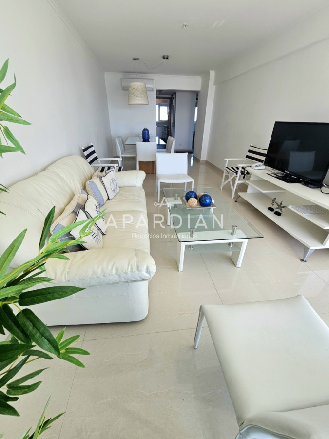 Apartamento ID.21099347 - Apartamento en Punta del Este, Mansa