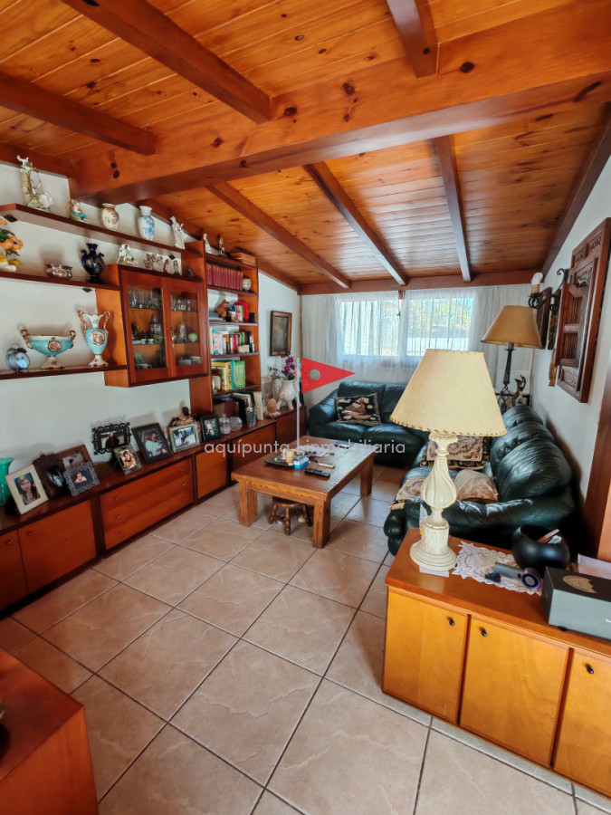 Casa ID.294 - Casa en venta  p del este 3 dormitorios las delicias