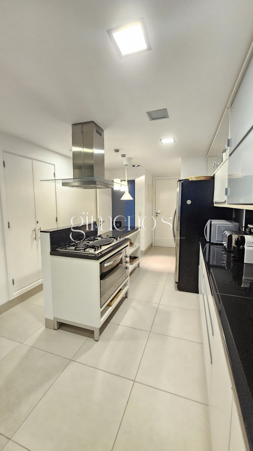 Apartamento ID.220 - Venta departamento punta del este 