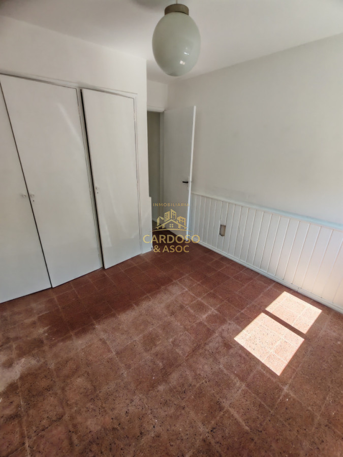 Apartamento ID.78 - Se vende apartamento en Centro de Maldonado.