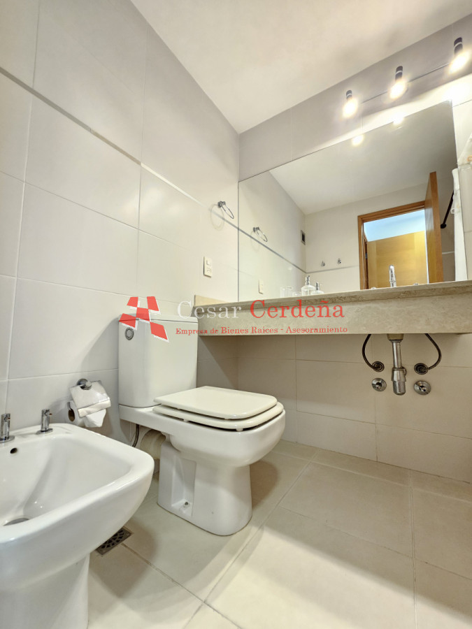 Apartamento ID.1996 - VENTA - Apartamento a metros del Oceano