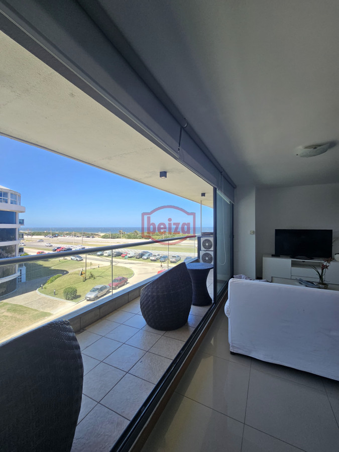 Apartamento ID.165986/Apartamento-en-VENTA,-3-dormitorios,-2-baños,-reciclado. - Venta departamento punta del este 