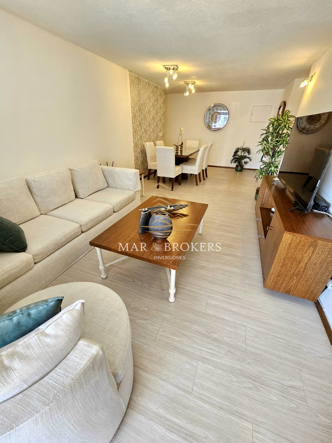 Apartamento ID.778 - EXCELENTE PROPIEDAD EN EDIFICIO SCORPIO!!