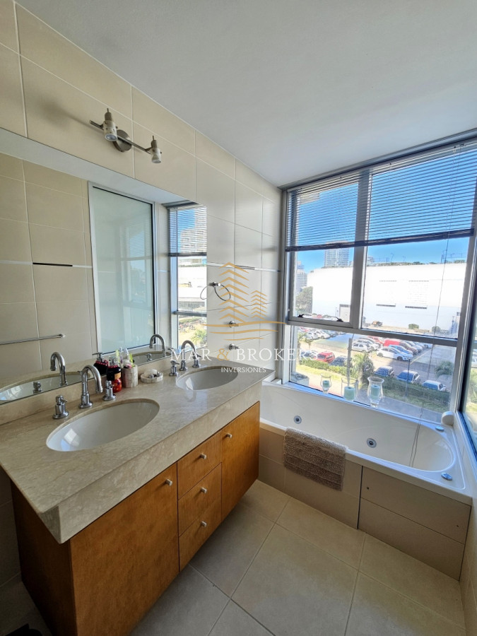 Apartamento ID.1064 - Apartamento en Punta del Este, Mansa