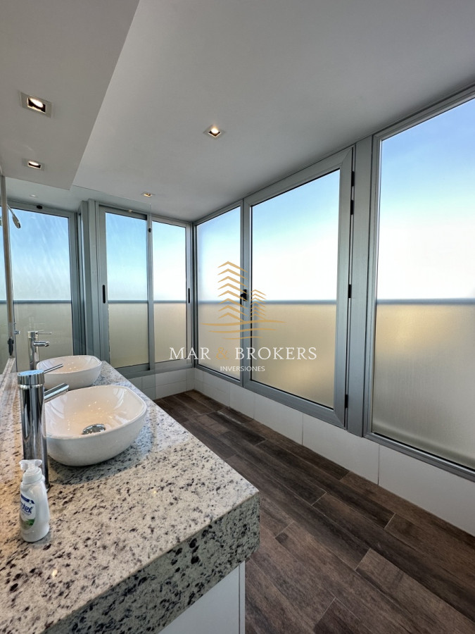 Apartamento ID.2 - Penthouse primera linea mansa