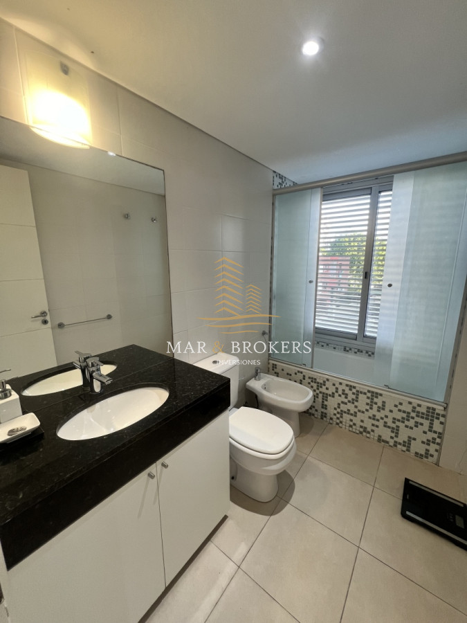 Apartamento ID.968 - Excelente oportunidad en la zona mas buscada de Punta del Este
