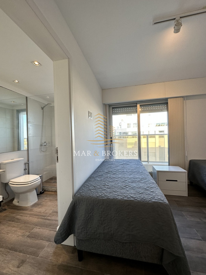 Apartamento ID.2 - Penthouse primera linea mansa