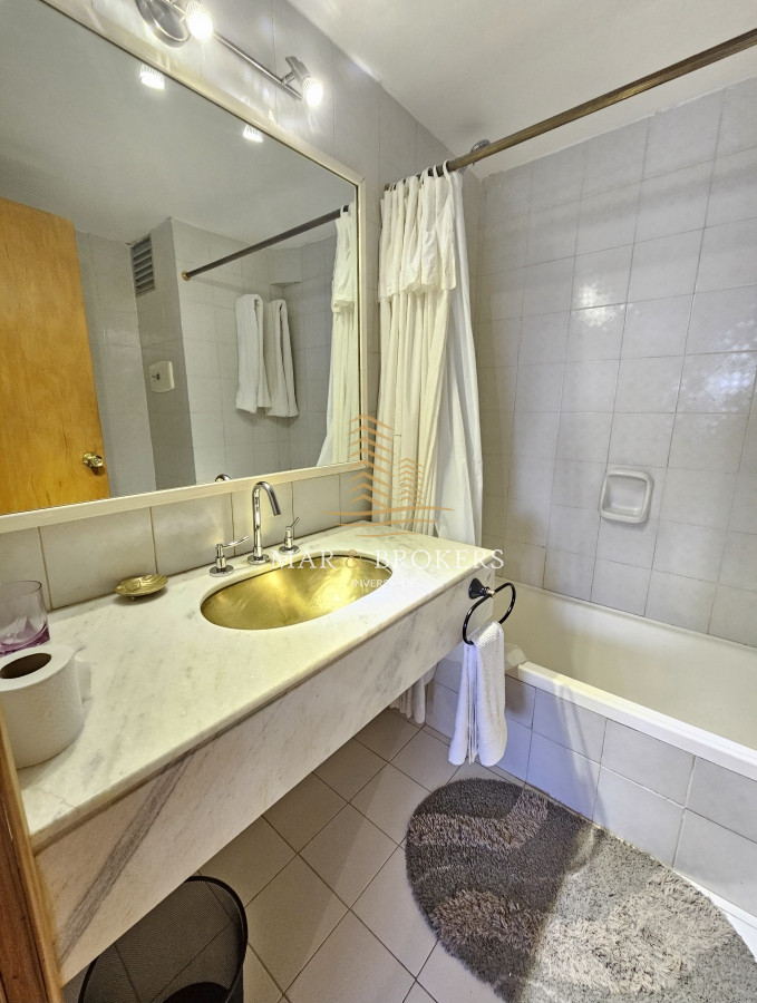 Apartamento ID.1021 - Apartamento en Punta del Este, Península