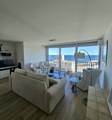 VENTA Y ALQUILER TEMPORAL HERMOSO APARTAMENTO CON VISTA AL MAR