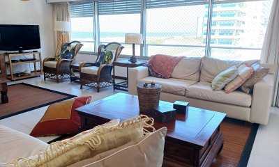Venta Apto. Rambla Brava 3 dorm. y servicio