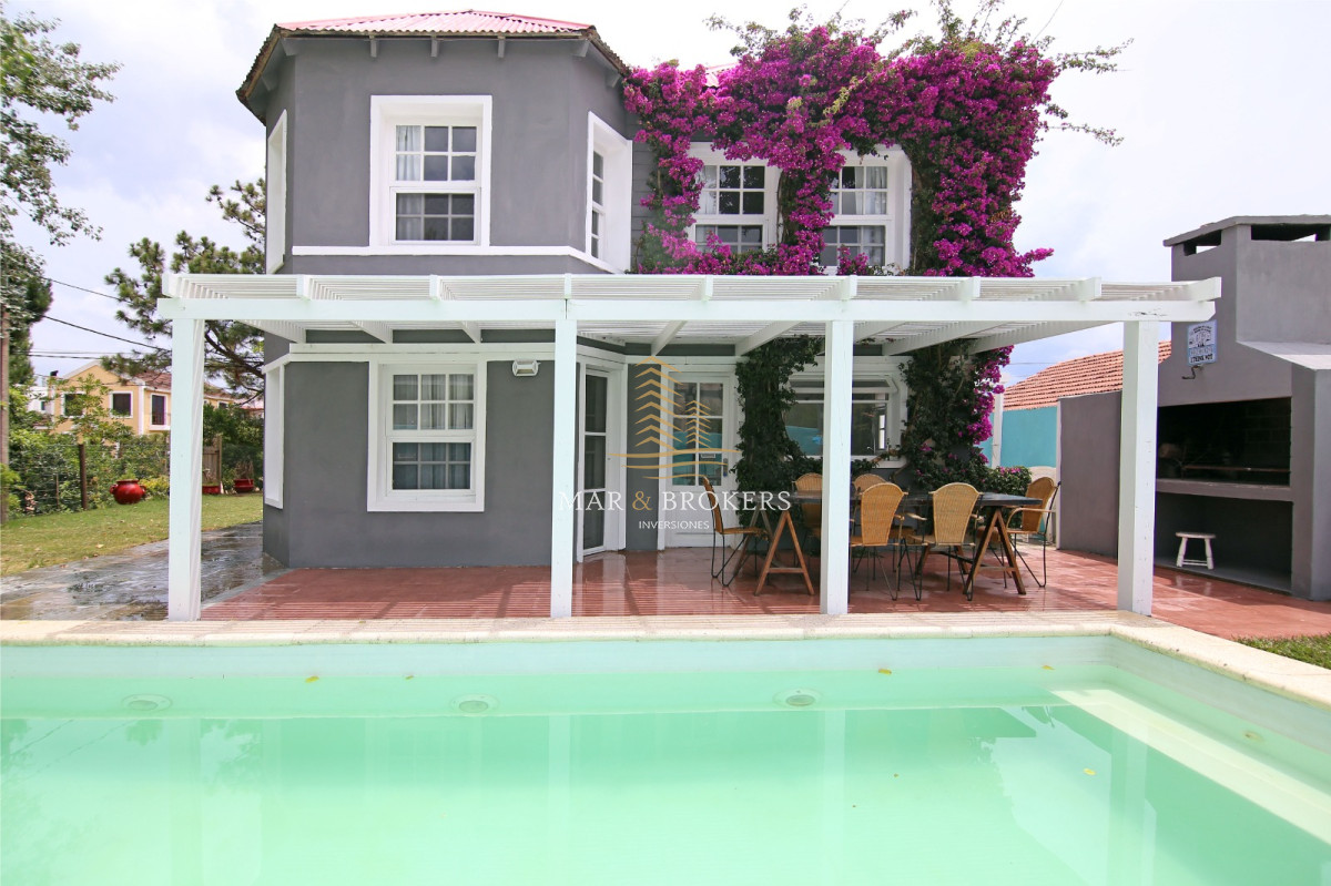 Casa ID.104 - Casa en venta y alquiler temporal La barra Punta del Este.
