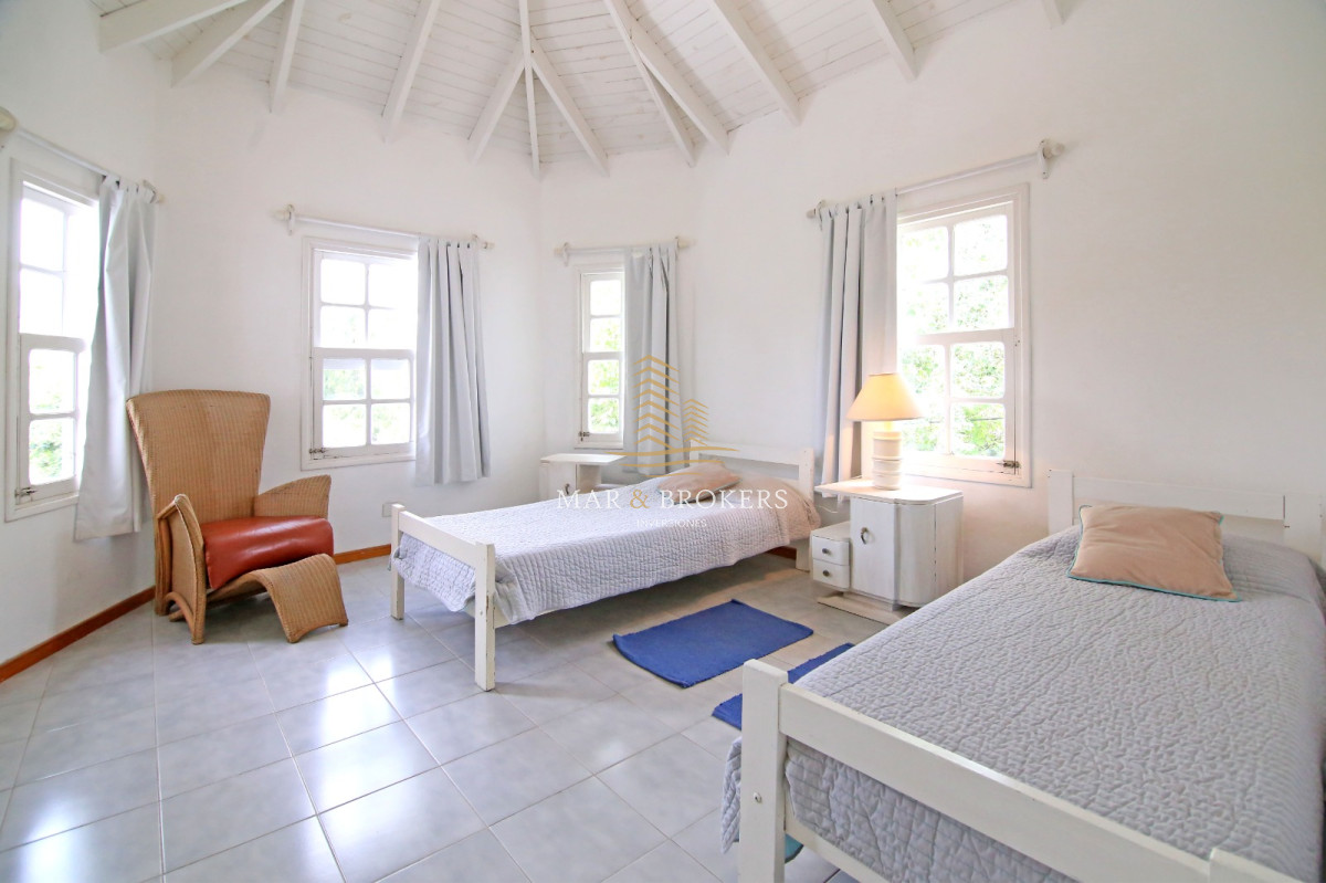 Casa ID.104 - Casa en venta y alquiler temporal La barra Punta del Este.