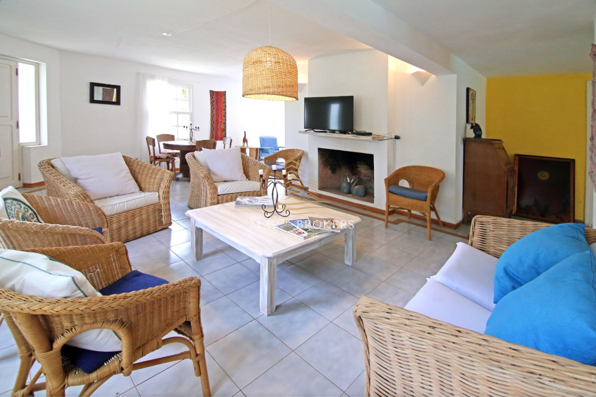 Casa ID.104 - Casa en venta y alquiler temporal La barra Punta del Este.