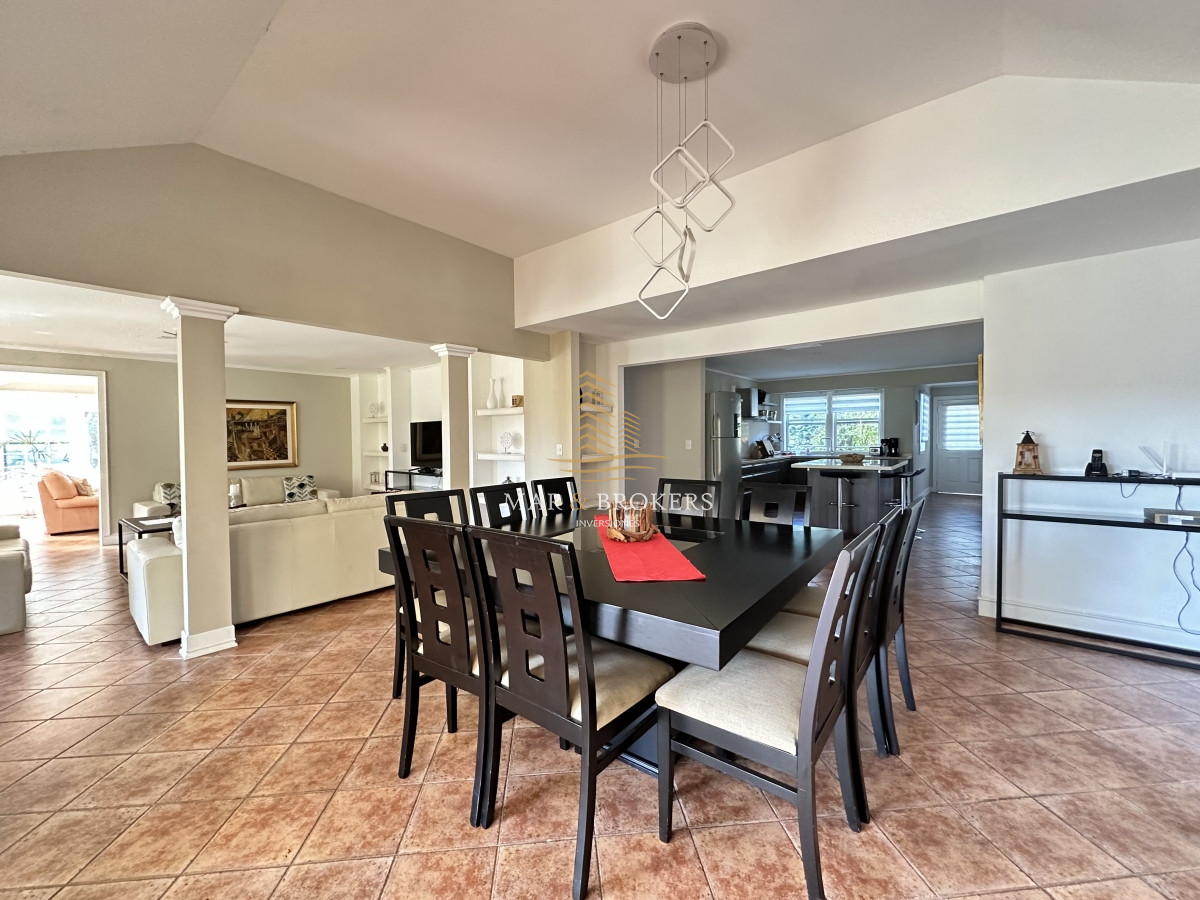 Casa ID.672 - Venta casa en punta del este 