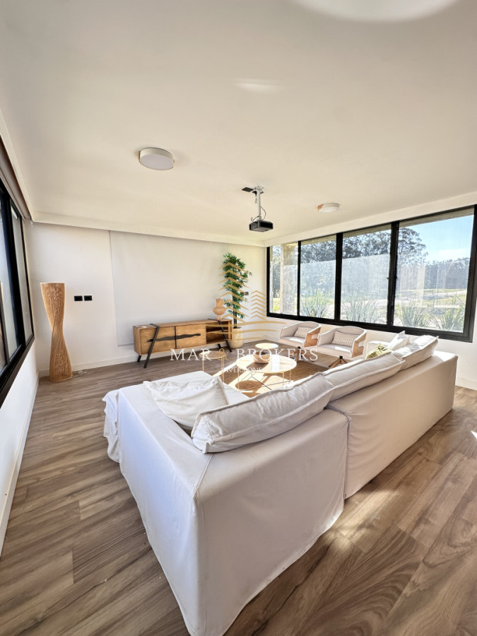Casa ID.1630 - Venta casa punta del este 