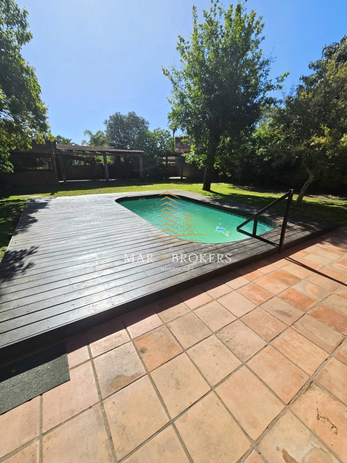 Casa ID.911 - Excelente casa en venta en Altos del Pinar