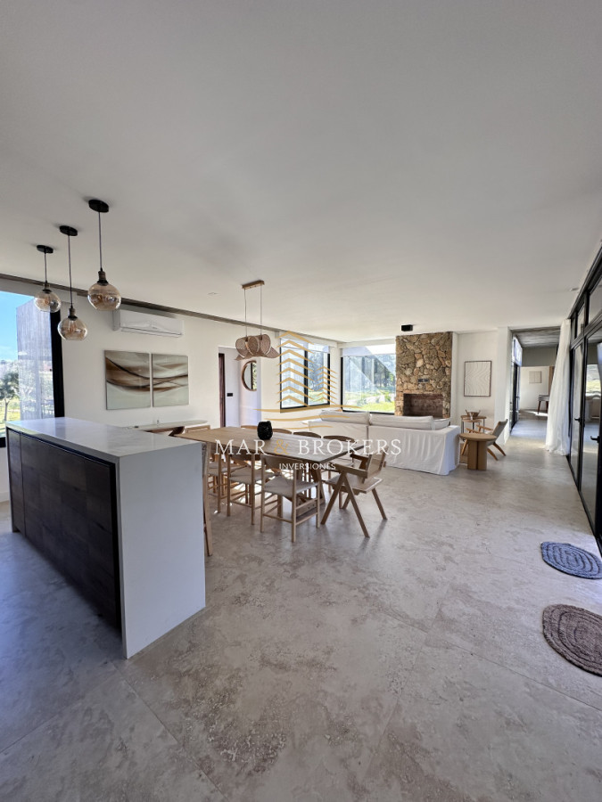 Casa ID.1630 - Venta casa punta del este 