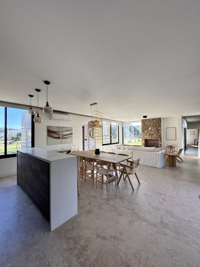 Casa ID.1630 - Venta casa punta del este 