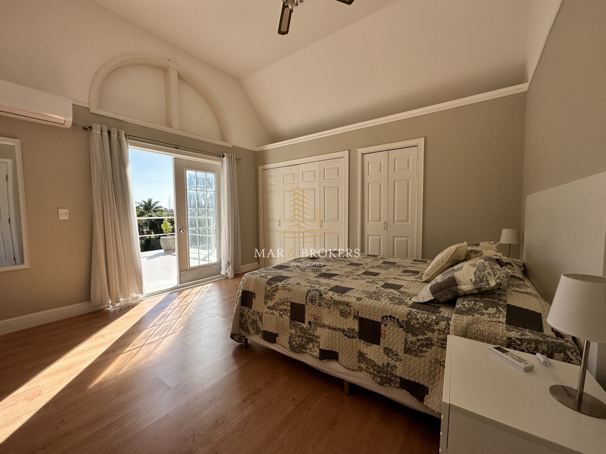 Casa ID.672 - Venta casa en punta del este 