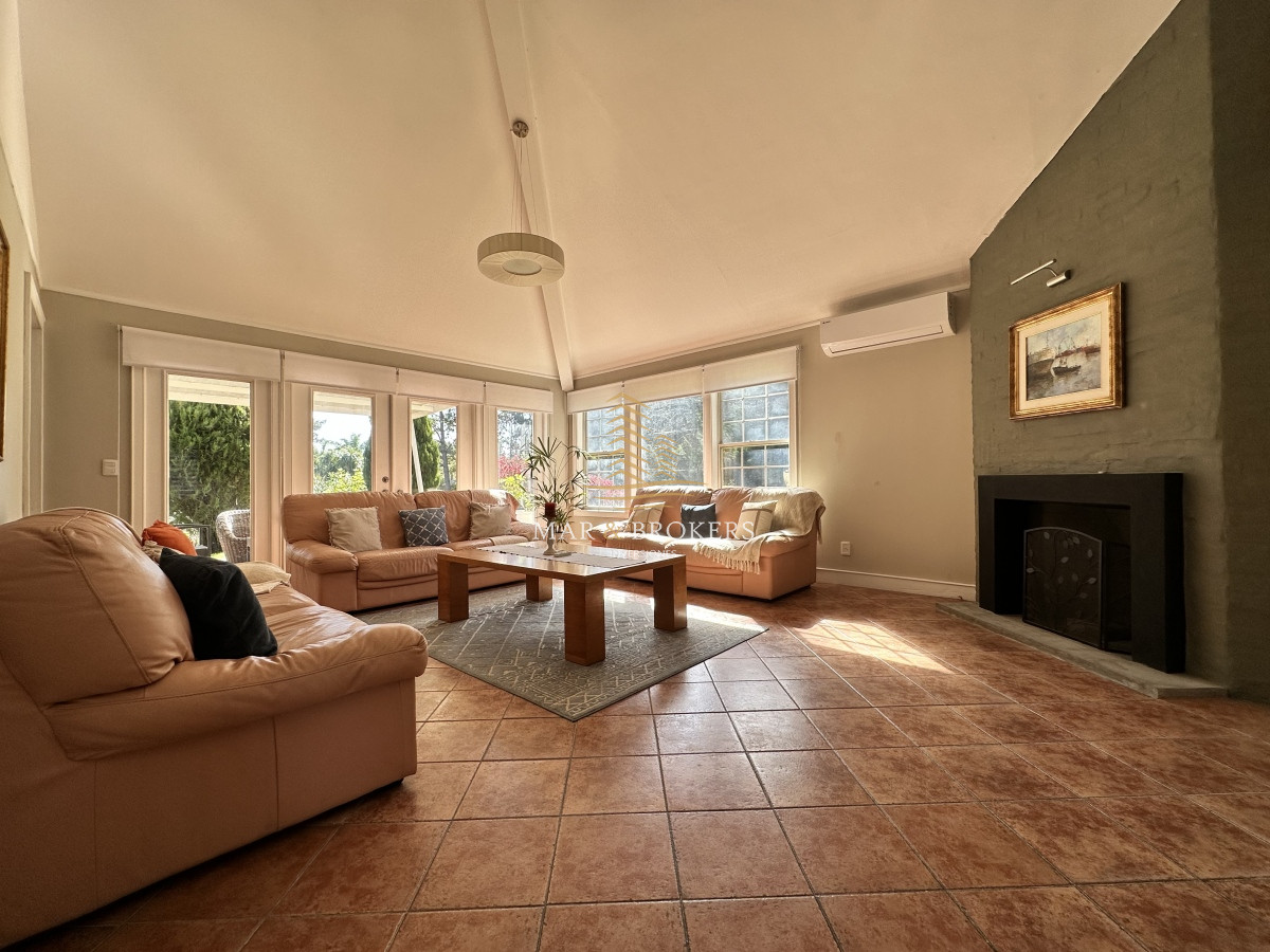 Casa ID.672 - Venta casa en punta del este 