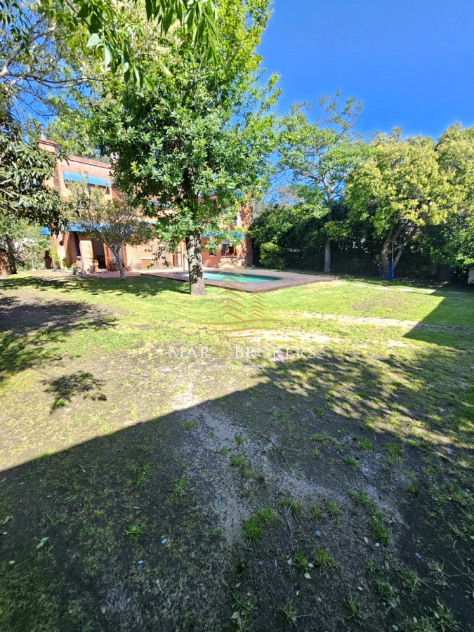 Casa ID.911 - Excelente casa en venta en Altos del Pinar