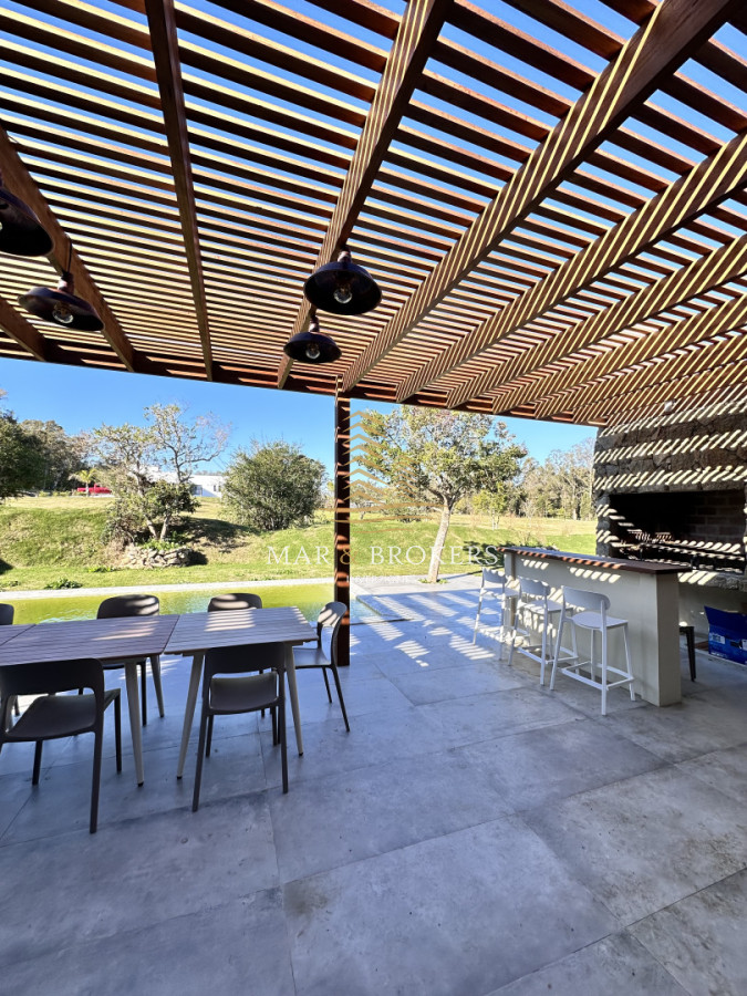 Casa ID.1630 - Venta casa punta del este 
