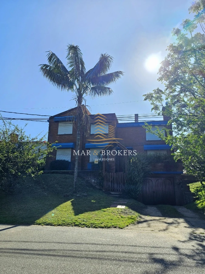 Casa ID.911 - Excelente casa en venta en Altos del Pinar