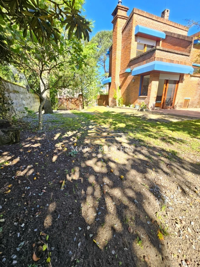 Casa ID.911 - Excelente casa en venta en Altos del Pinar