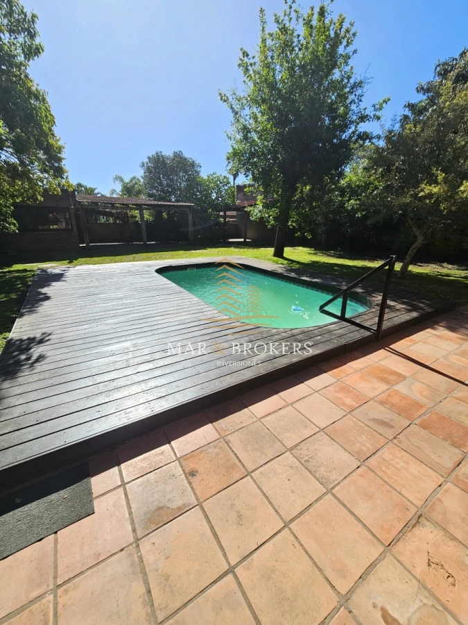 Casa ID.911 - Excelente casa en venta en Altos del Pinar