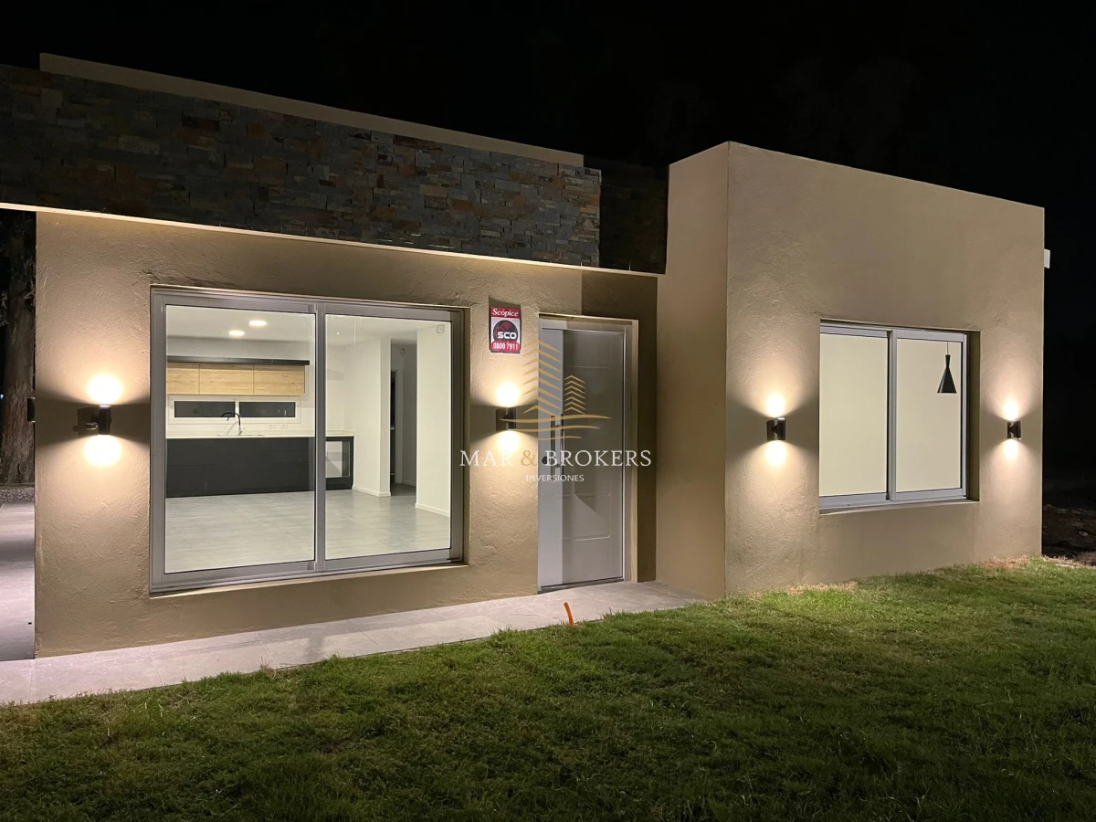 Casa ID.874 - CASA A ESTRENAR EN LA FLORESTA .VENTA Y AQUILER ANUAL