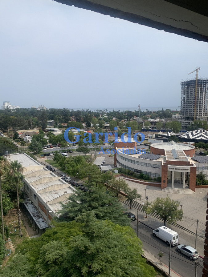 Apartamento ID.669 - Alquilo anual apartamento en Maldonado 