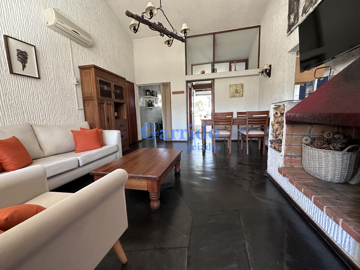 Apartamento ID.3563 - Vendo apto con parrillero