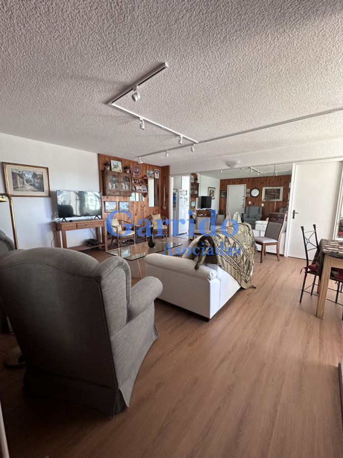 Apartamento ID.3266 - Alquilo Anual 3 dormitorios