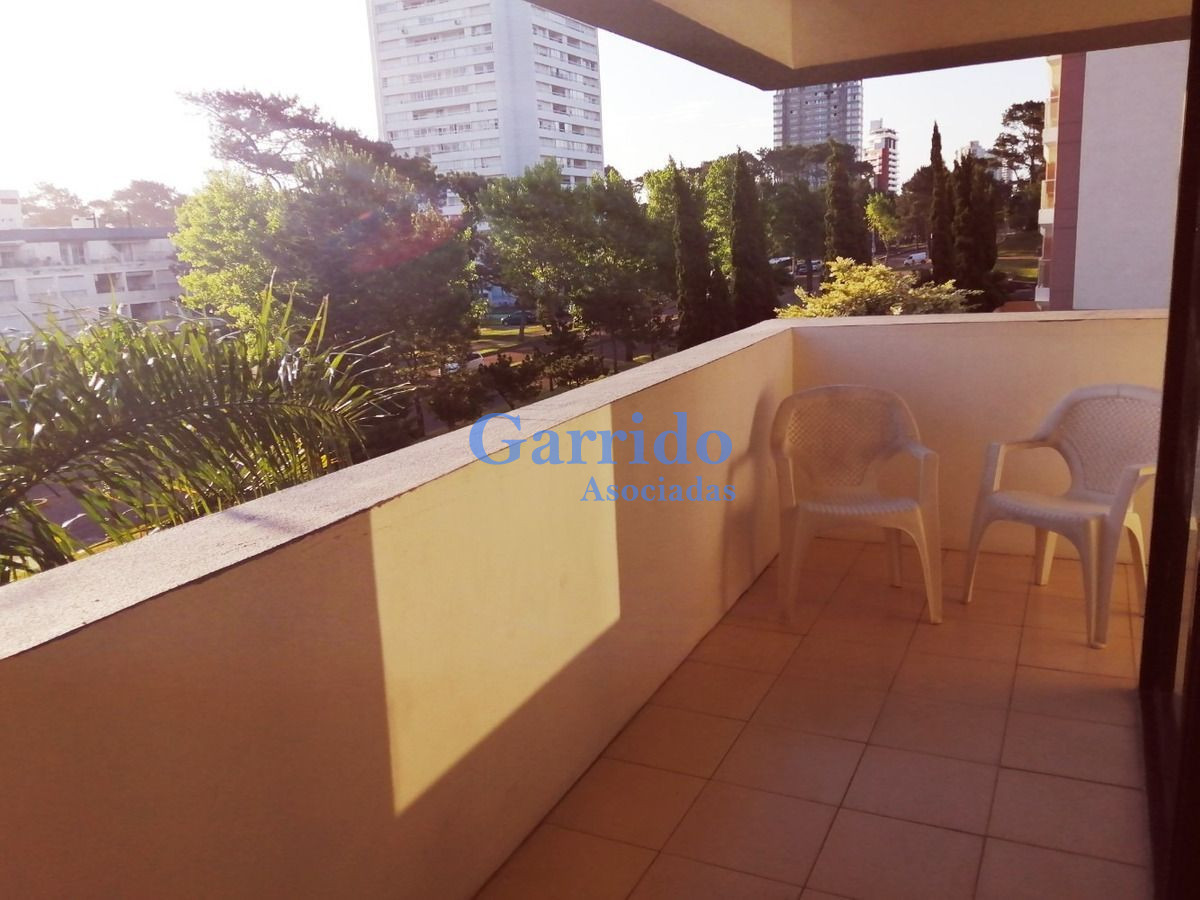 Apartamento ID.3116 - Alq Invernal, Roosvelt, Dormitorio, Baño Y Garaje Ref 1467