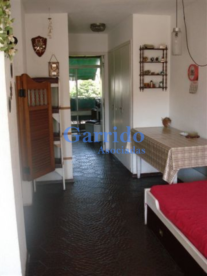 Apartamento ID.3128 - Venta, Parada 18 De La Mansa, 1 Dor Con Doble Cochera Ref 31