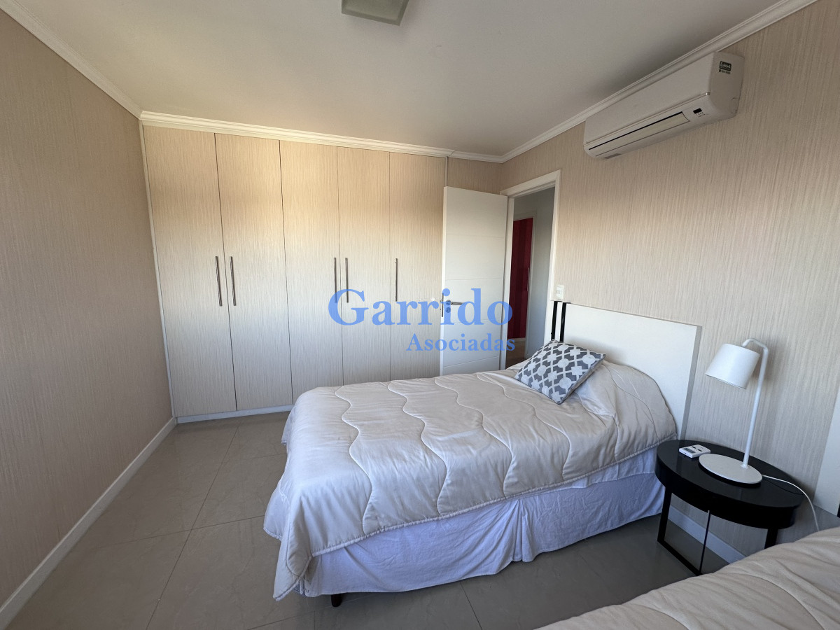 Apartamento ID.3590 - 3 dormitorios Mansa 