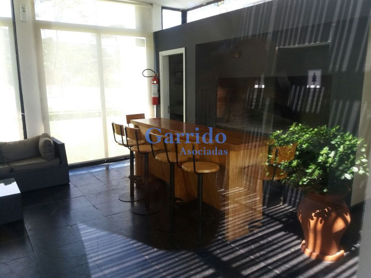 Apartamento ID.3151 - Oportunidad  Alquiler Piso Alto 3 Dor - 2 Baños Ref 1270