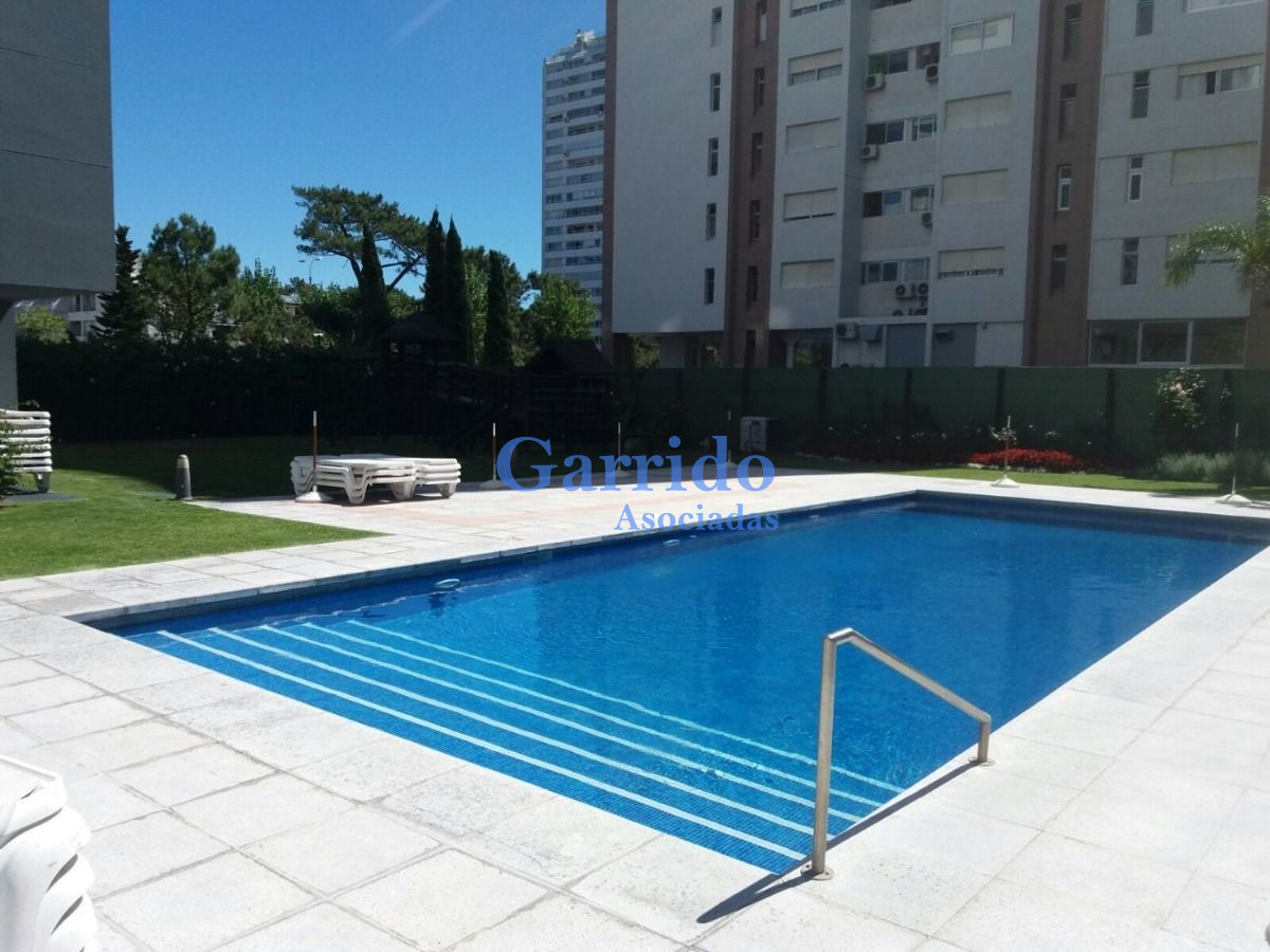 Apartamento ID.3151 - Oportunidad  Alquiler Piso Alto 3 Dor - 2 Baños Ref 1270