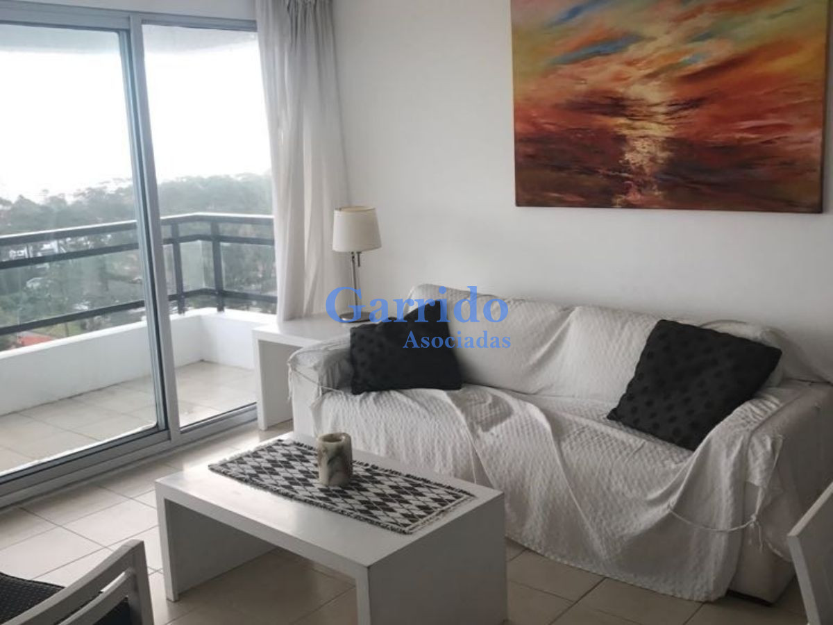 Apartamento ID.3151 - Oportunidad  Alquiler Piso Alto 3 Dor - 2 Baños Ref 1270