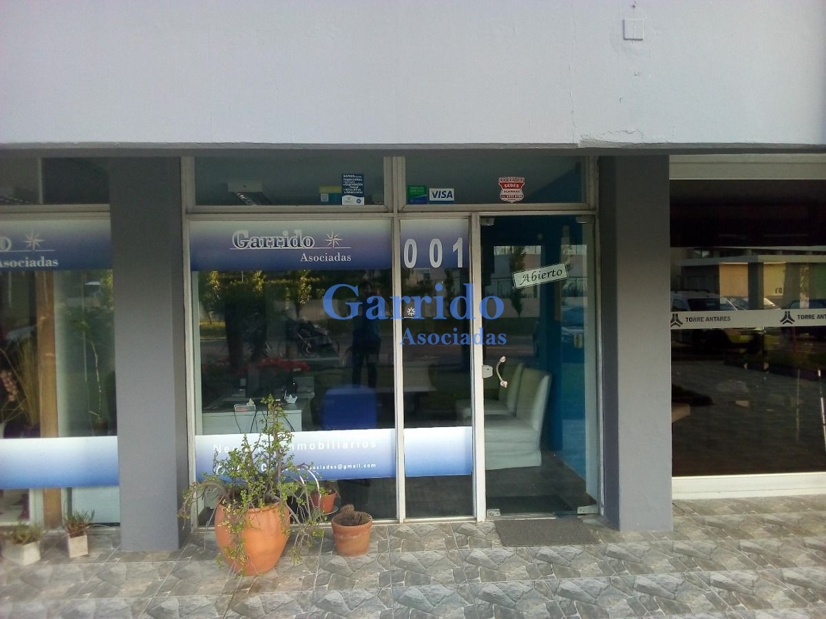 Apartamento ID.3163 - Apto 1 Dorm, Torre Antares, Reciclado, Ref 629