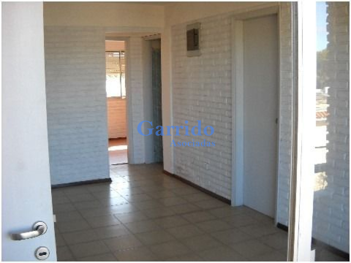 Apartamento ID.3199 - Venta Centro Maldonado 2 Dor - Ref 660