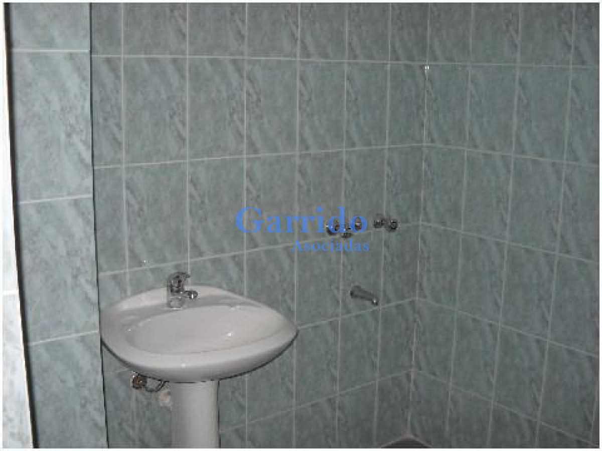 Apartamento ID.3199 - Venta Centro Maldonado 2 Dor - Ref 660