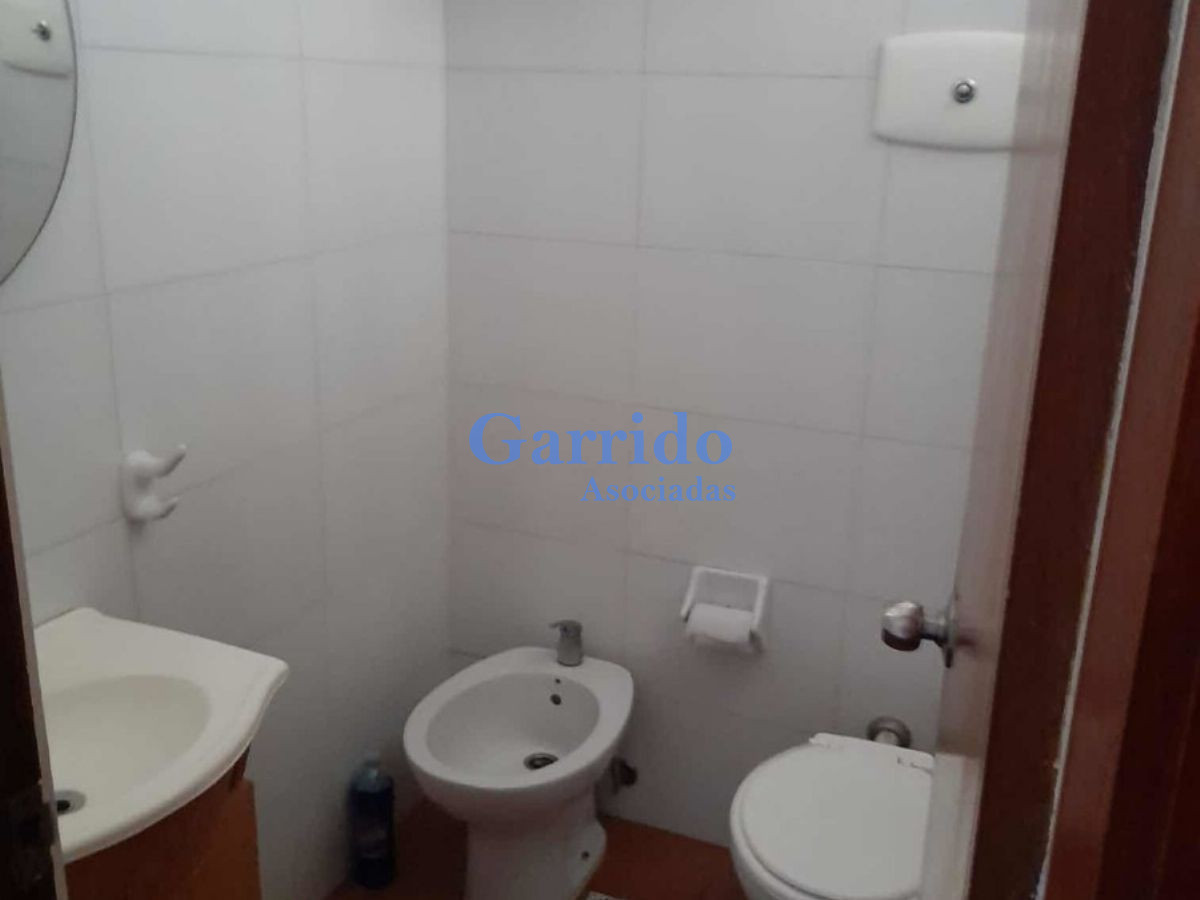 Apartamento ID.3023 - Vendo Duplex! 2 Dorm 1 Baño Ref 1208