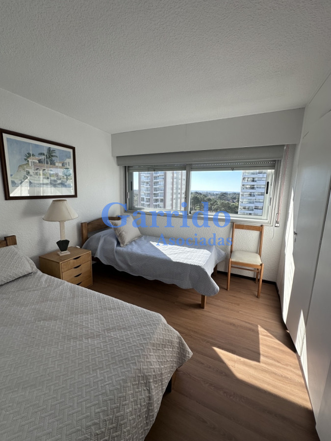 Apartamento ID.3266 - Alquilo Anual 3 dormitorios
