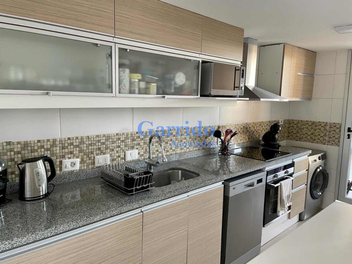 Apartamento ID.3028 - Vendo Apto 2 Dorm, Terraza Con Parrillero Ref 1520