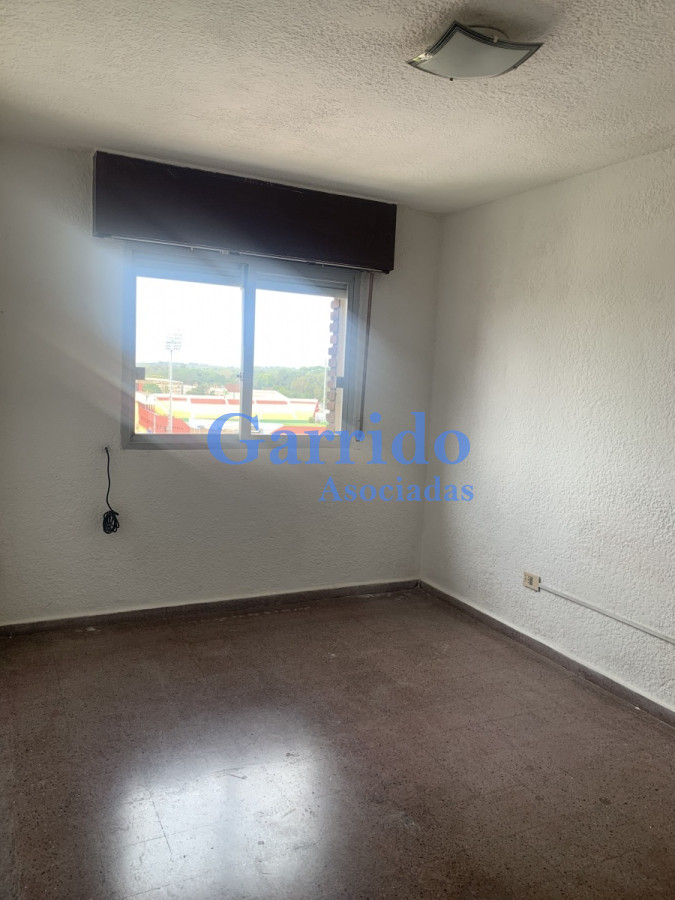 Apartamento ID.669 - Alquilo anual apartamento en Maldonado 