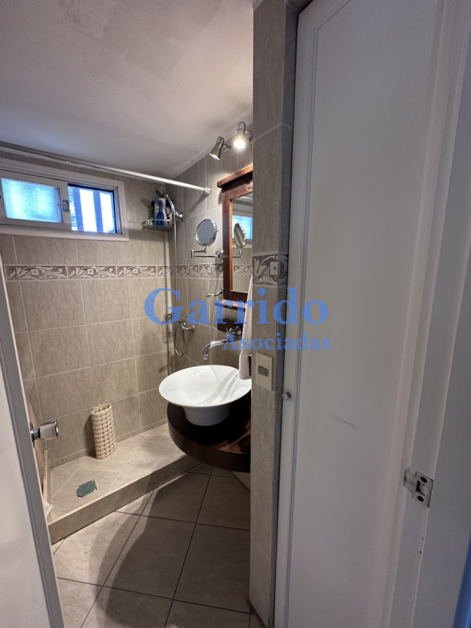 Apartamento ID.3563 - Vendo apto con parrillero