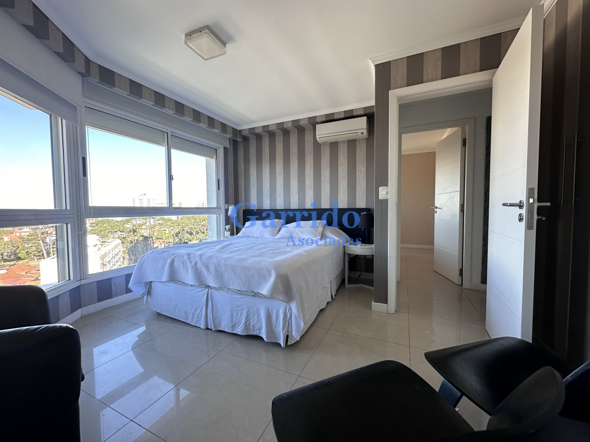Apartamento ID.3590 - 3 dormitorios Mansa 