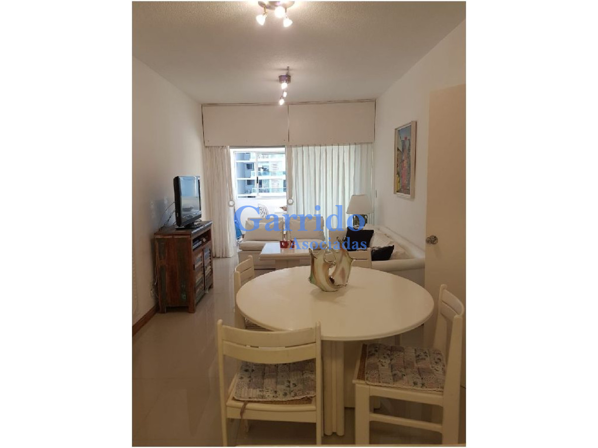 Apartamento ID.1292 - Vendo , Alquilo  Roosevelt , reciclado .