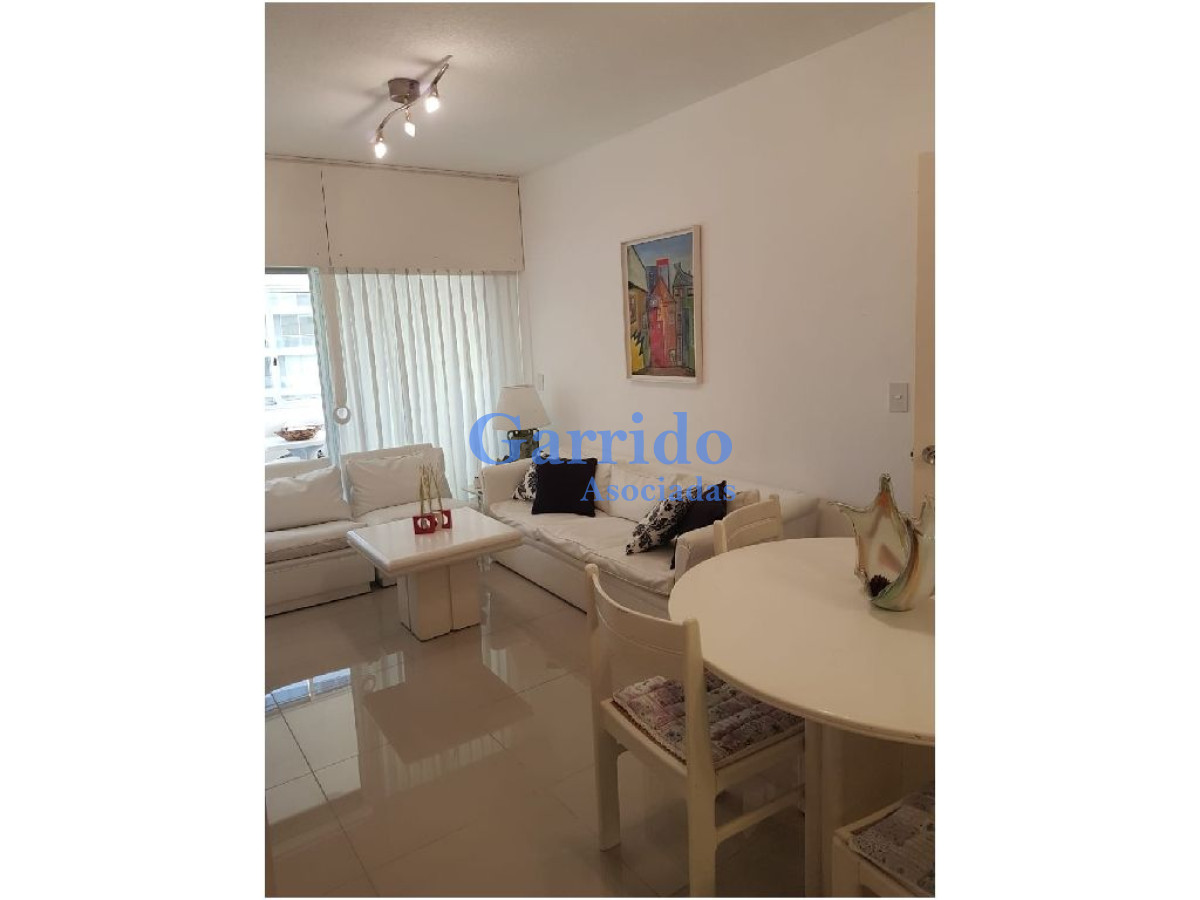 Apartamento ID.1292 - Vendo , Alquilo  Roosevelt , reciclado .